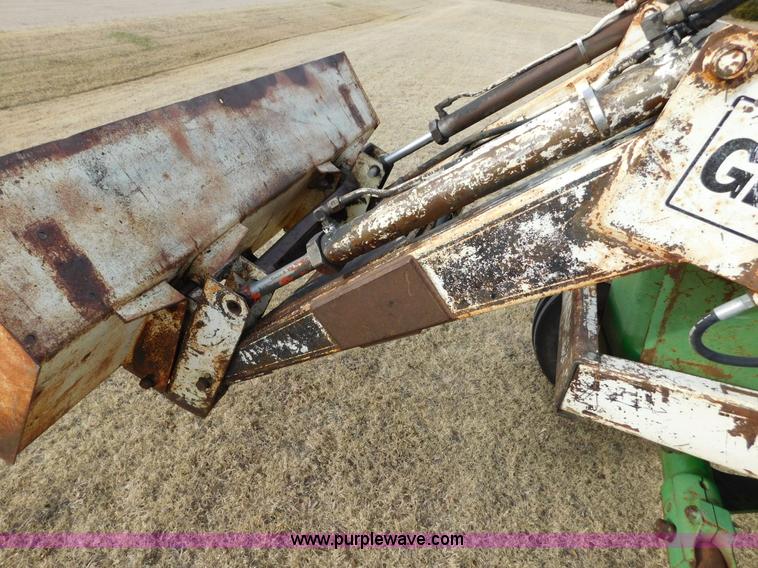 image for item AW9326 John Deere 4010 tractor