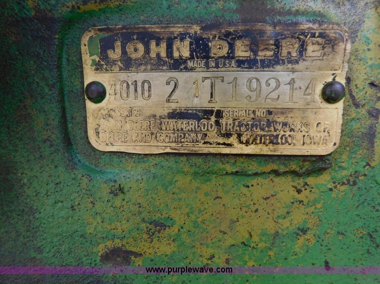 image for item AW9326 John Deere 4010 tractor