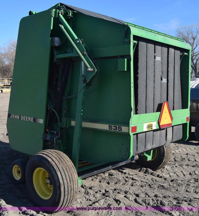 image for item BK9767 John Deere 535 round baler