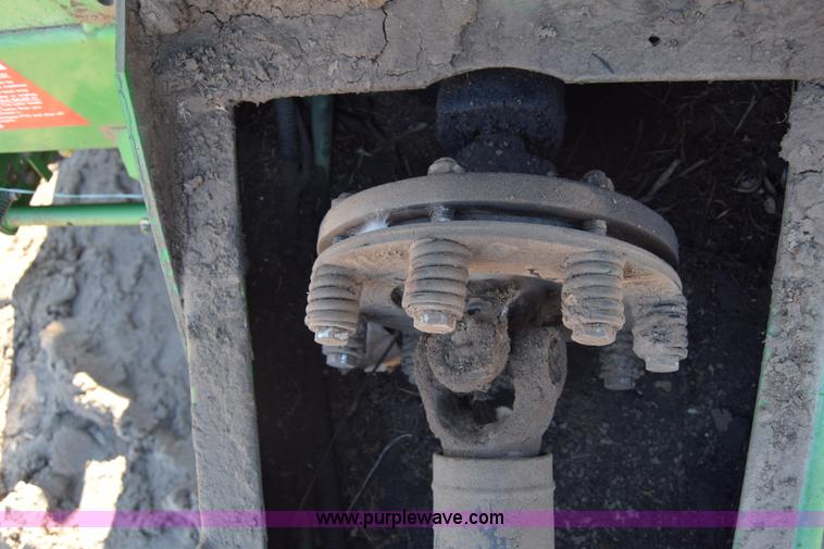 image for item BK9767 John Deere 535 round baler