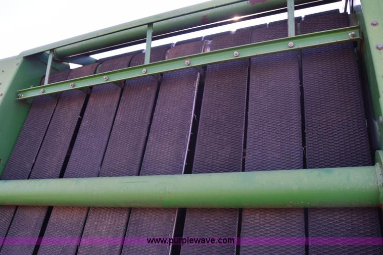 image for item BK9767 John Deere 535 round baler