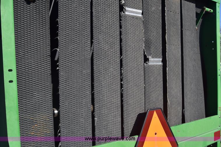 image for item BK9767 John Deere 535 round baler