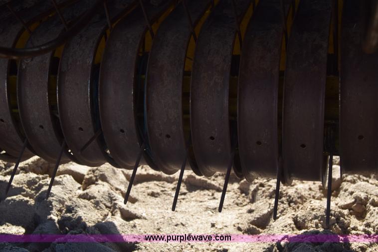 image for item BK9767 John Deere 535 round baler