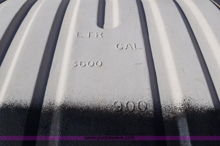 image for item BK9768 Liquid fertilizer cart