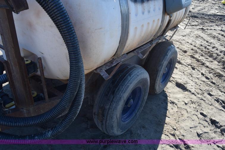 image for item BK9768 Liquid fertilizer cart