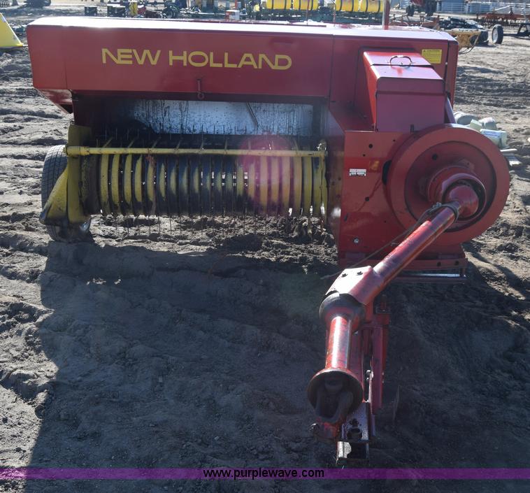 image for item BK9771 New Holland Hayliner 276 Square Baler