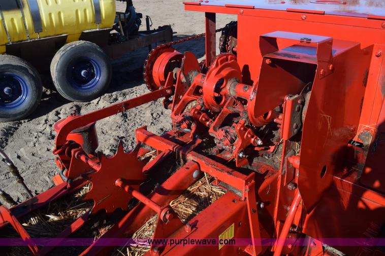 image for item BK9771 New Holland Hayliner 276 Square Baler