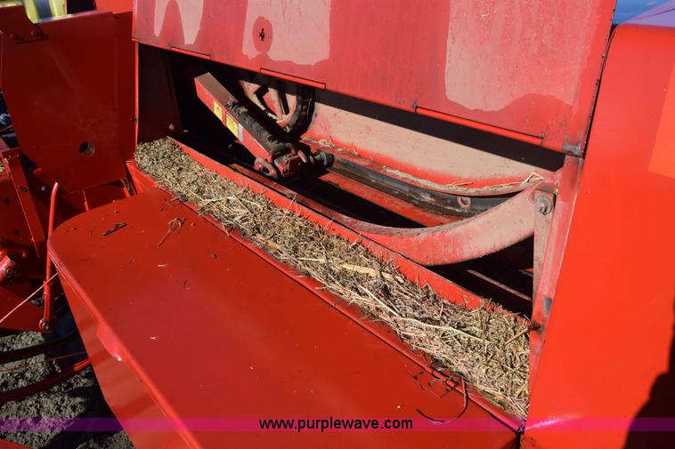 image for item BK9771 New Holland Hayliner 276 Square Baler