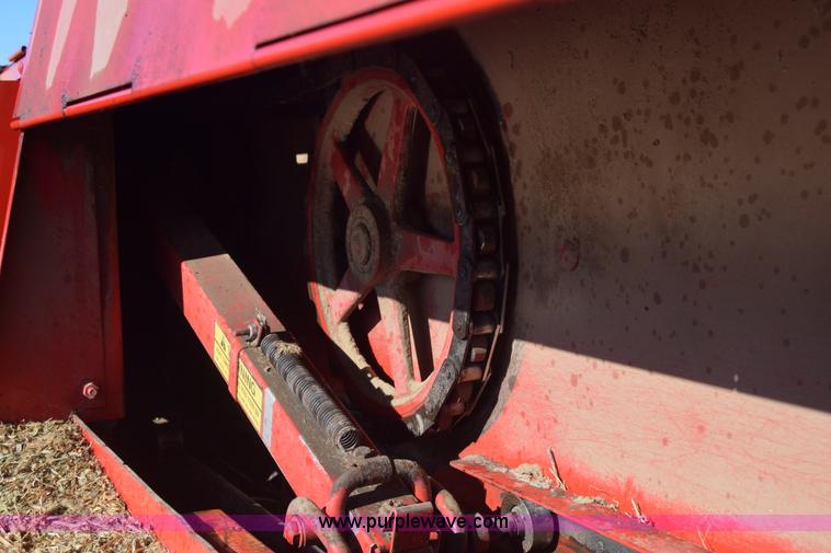 image for item BK9771 New Holland Hayliner 276 Square Baler