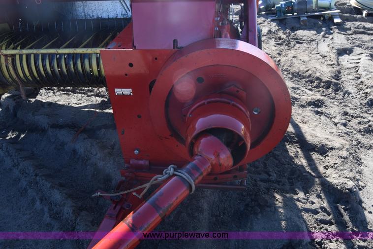 image for item BK9771 New Holland Hayliner 276 Square Baler