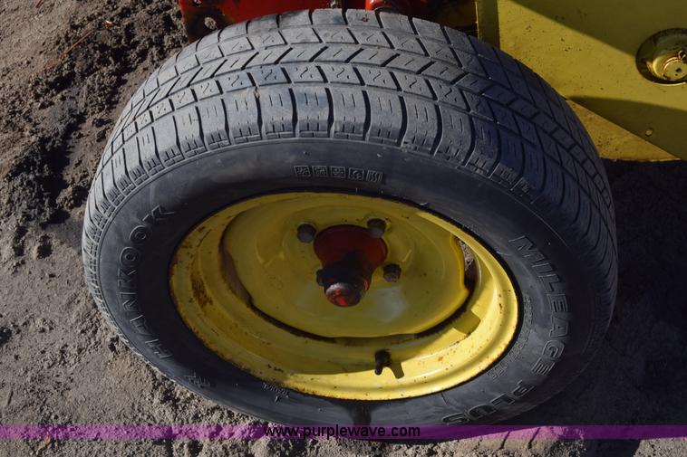 image for item BK9771 New Holland Hayliner 276 Square Baler