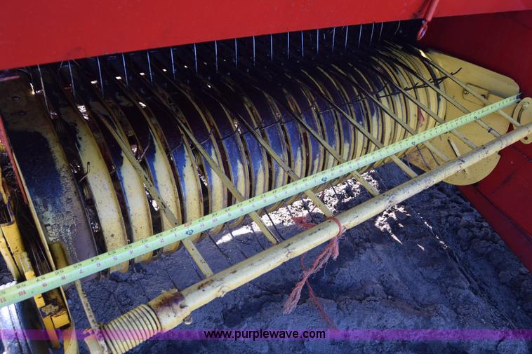 image for item BK9771 New Holland Hayliner 276 Square Baler