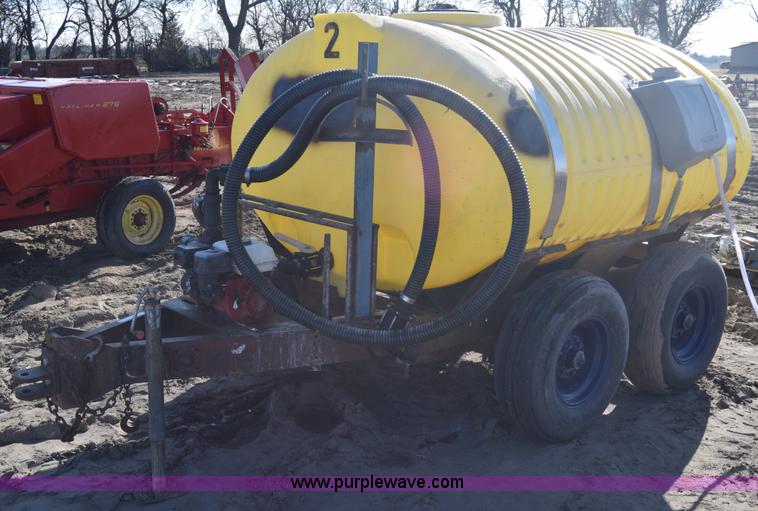 image for item BK9772 Liquid fertilizer cart