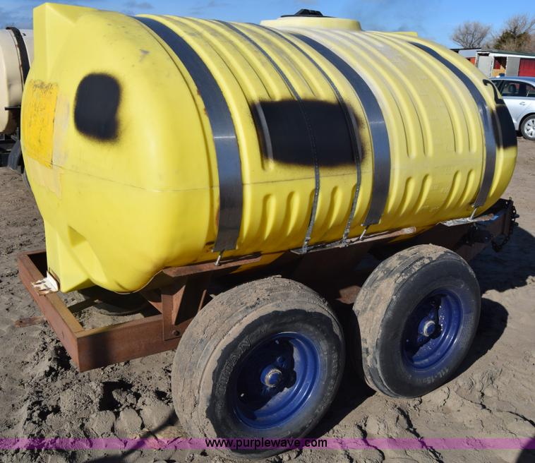 image for item BK9772 Liquid fertilizer cart