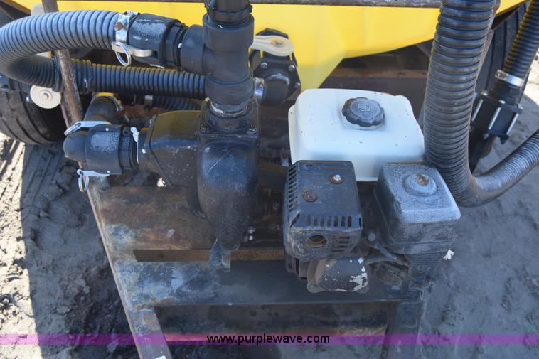 image for item BK9772 Liquid fertilizer cart