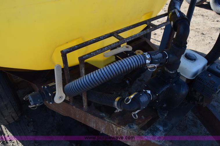 image for item BK9772 Liquid fertilizer cart