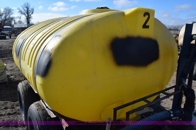 image for item BK9772 Liquid fertilizer cart