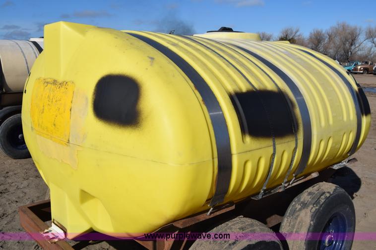 image for item BK9772 Liquid fertilizer cart