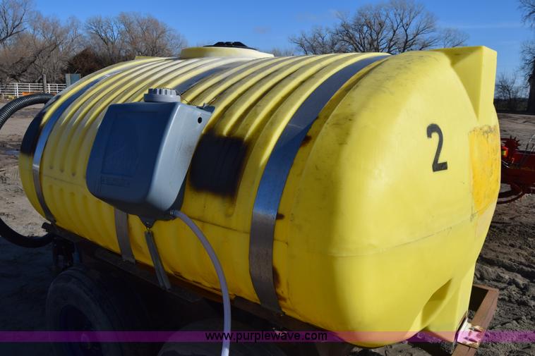 image for item BK9772 Liquid fertilizer cart