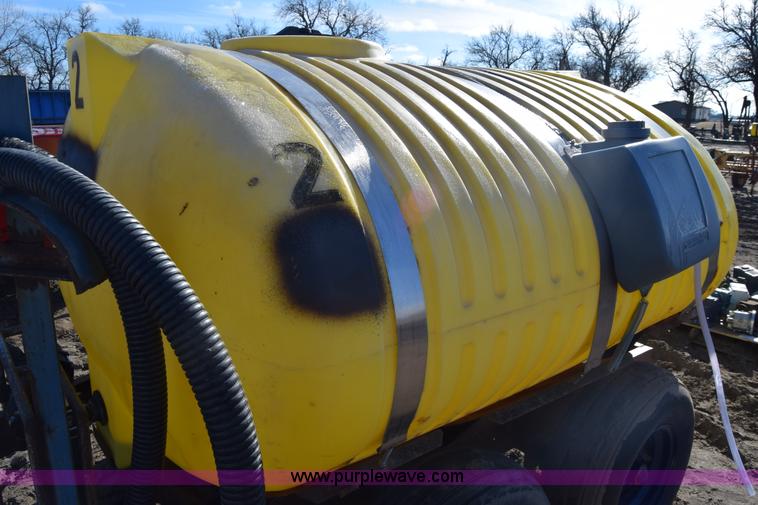 image for item BK9772 Liquid fertilizer cart