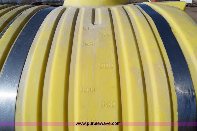 image for item BK9772 Liquid fertilizer cart