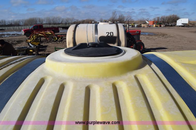 image for item BK9772 Liquid fertilizer cart