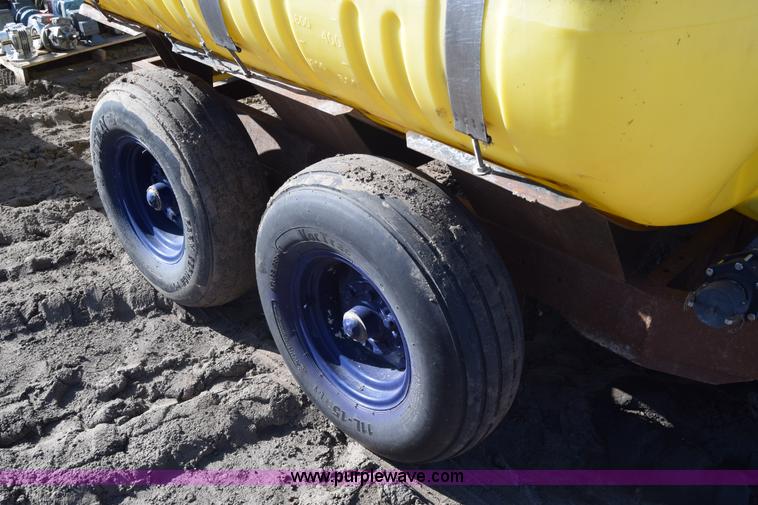 image for item BK9772 Liquid fertilizer cart