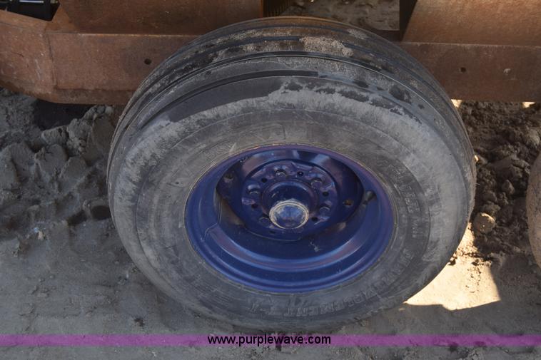 image for item BK9772 Liquid fertilizer cart