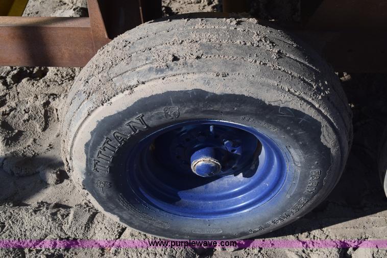 image for item BK9772 Liquid fertilizer cart