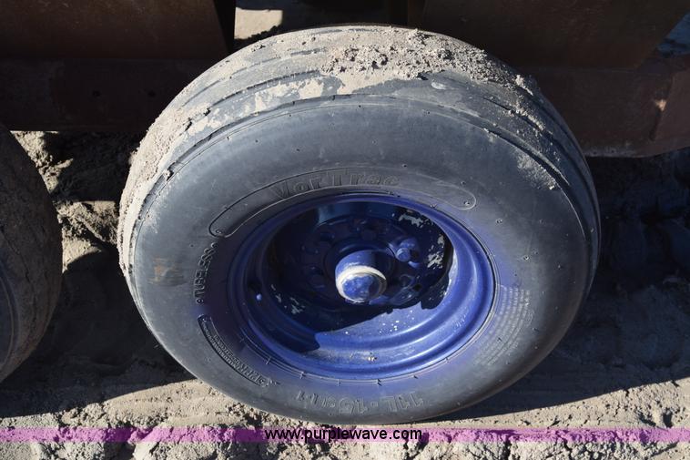 image for item BK9772 Liquid fertilizer cart