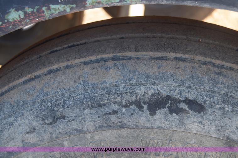 image for item BK9773 Liquid fertilizer cart