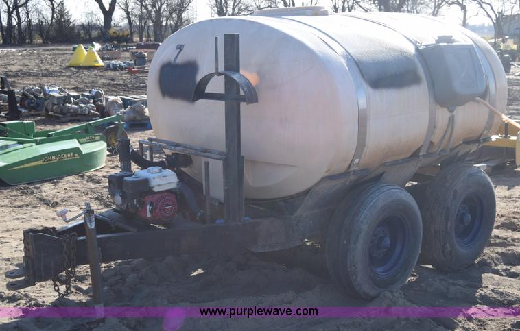 image for item BK9775 Liquid fertilizer cart
