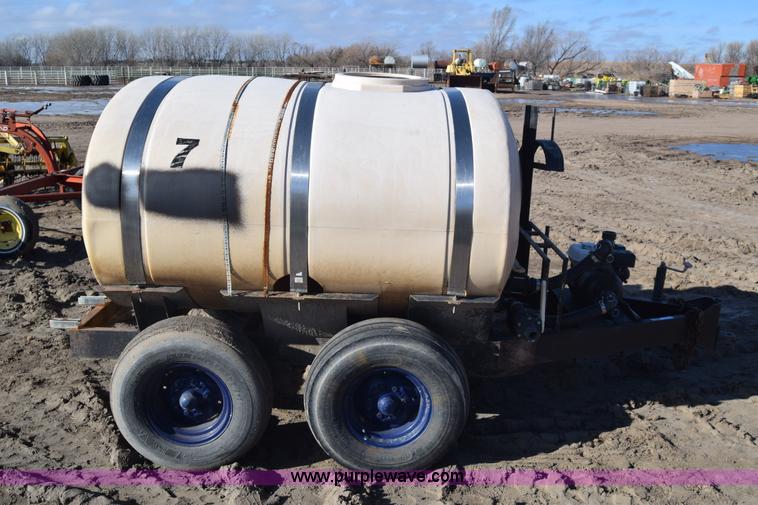 image for item BK9775 Liquid fertilizer cart