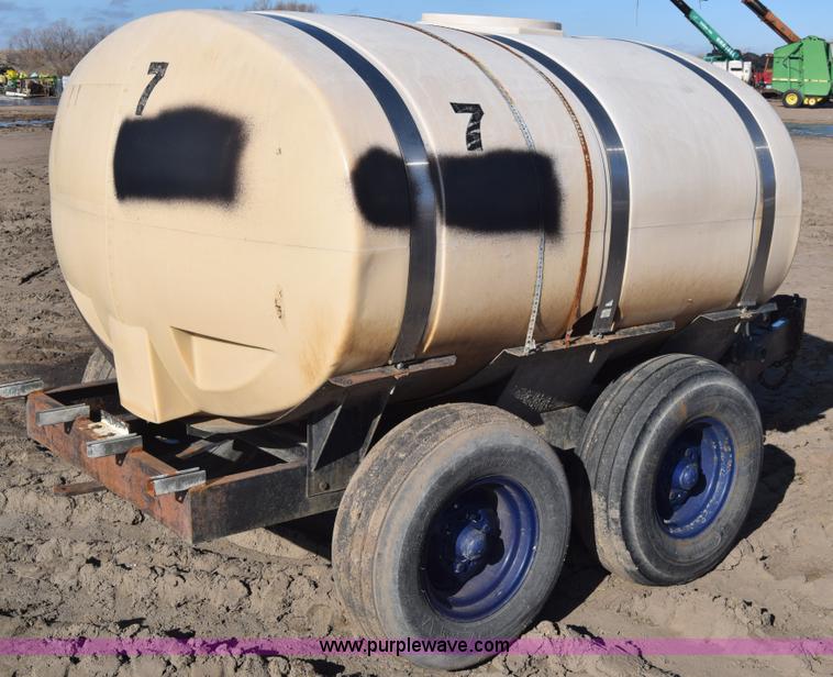 image for item BK9775 Liquid fertilizer cart