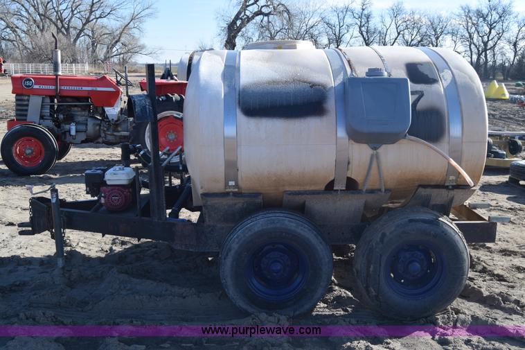 image for item BK9775 Liquid fertilizer cart