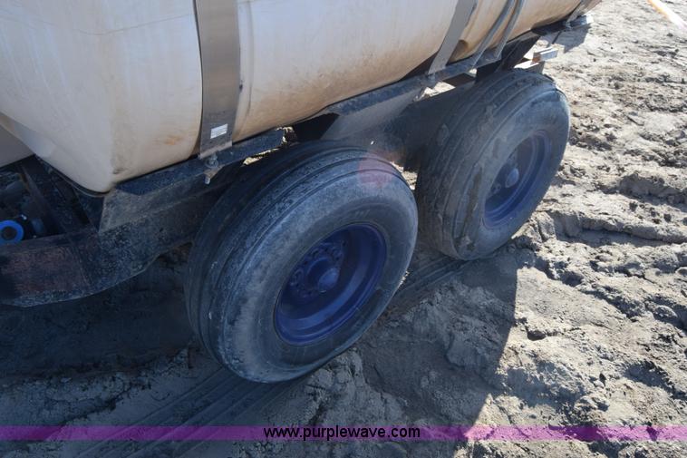 image for item BK9775 Liquid fertilizer cart