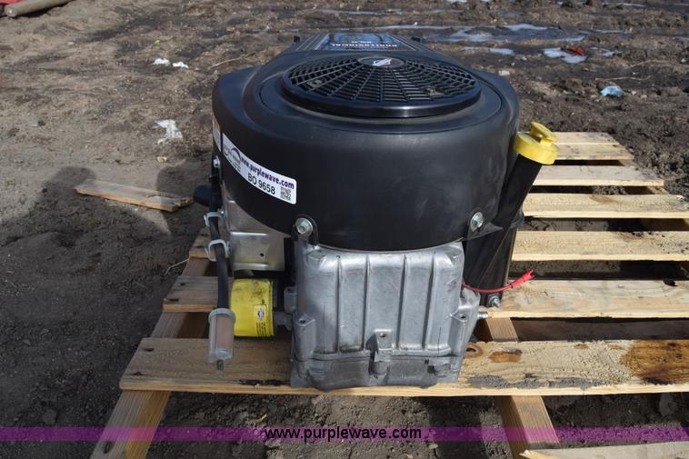 image for item BO9655 2013 Briggs & Stratton gas engine