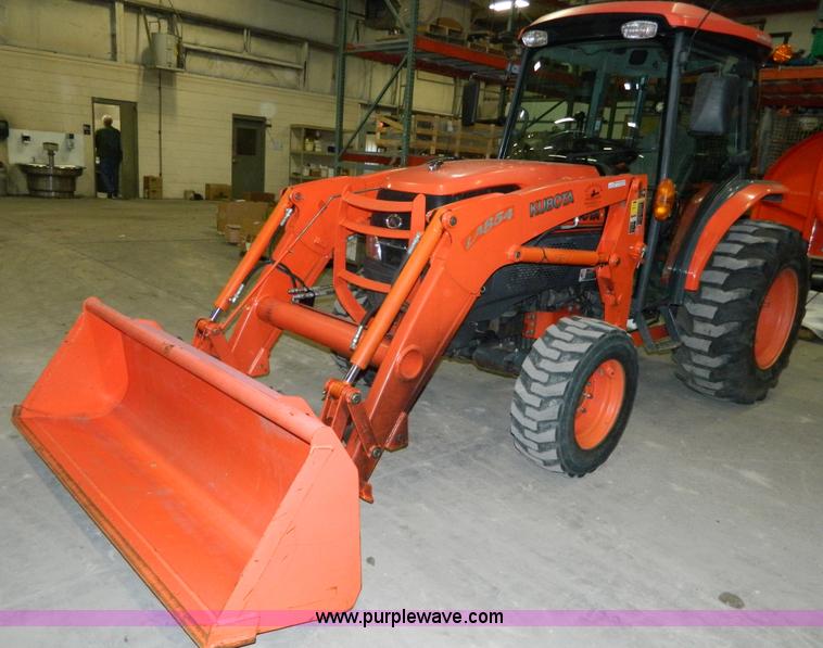 image for item BT9789 2011 Kubota L5740 MFWD tractor