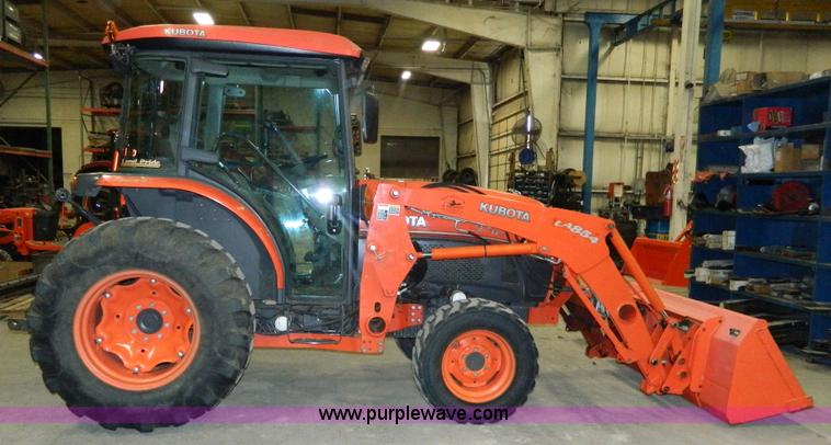 image for item BT9789 2011 Kubota L5740 MFWD tractor