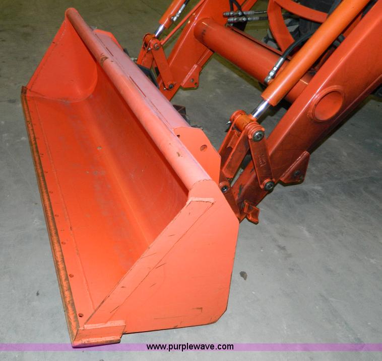 image for item BT9789 2011 Kubota L5740 MFWD tractor