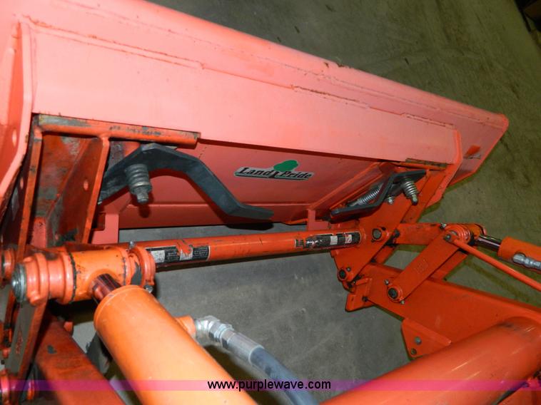 image for item BT9789 2011 Kubota L5740 MFWD tractor