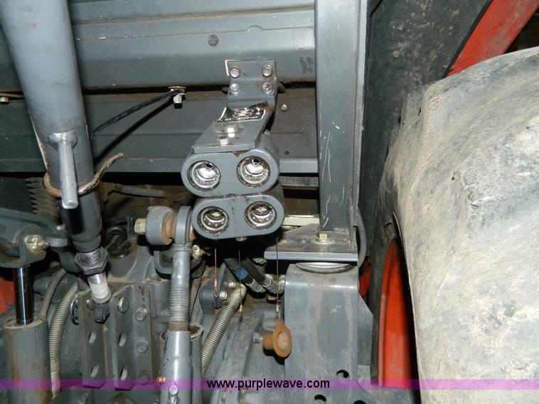 image for item BT9789 2011 Kubota L5740 MFWD tractor