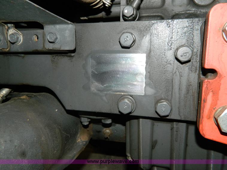 image for item BT9789 2011 Kubota L5740 MFWD tractor