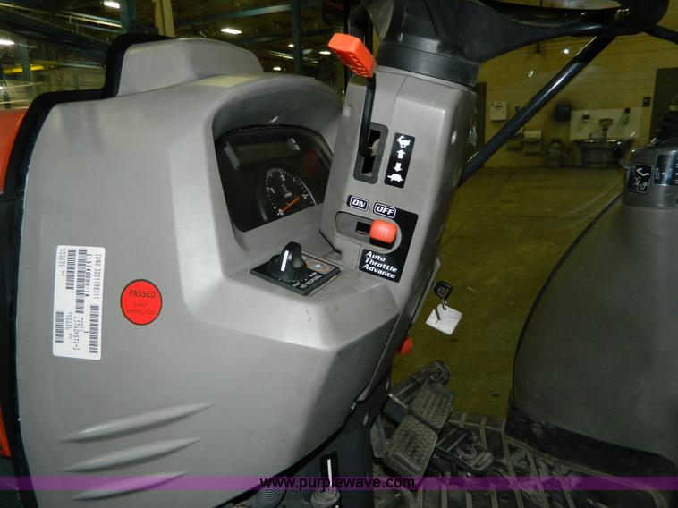 image for item BT9789 2011 Kubota L5740 MFWD tractor