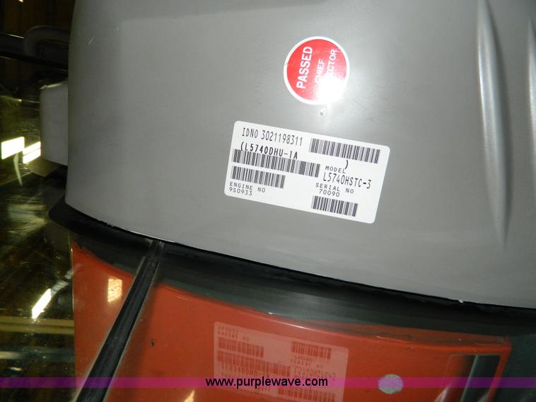 image for item BT9789 2011 Kubota L5740 MFWD tractor