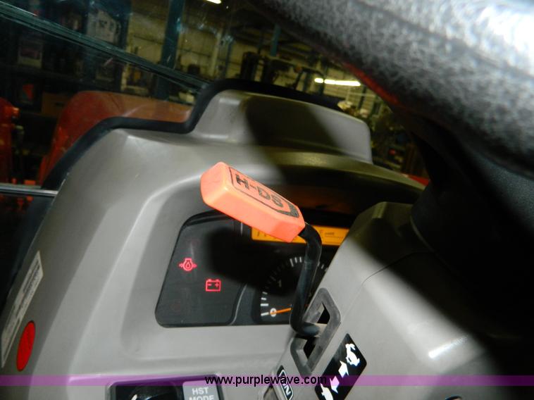 image for item BT9789 2011 Kubota L5740 MFWD tractor