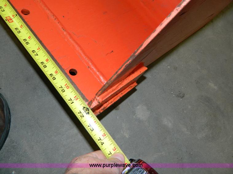 image for item BT9789 2011 Kubota L5740 MFWD tractor