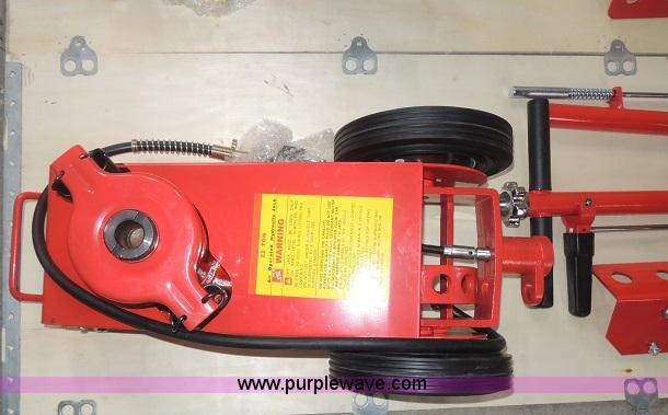 image for item E1265 25 piece hydraulic jack set