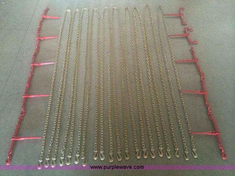 image for item E1270 Chains and binders