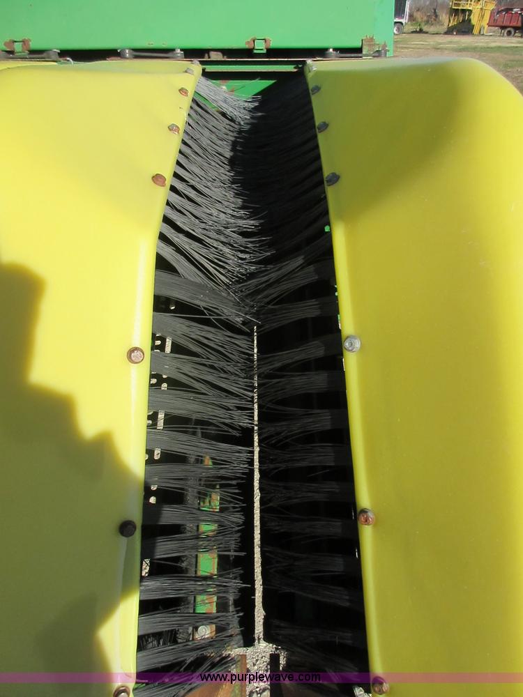 image for item I1823 1997 John Deere 7455 cotton stripper